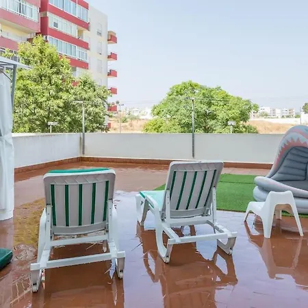 Apartman Away From